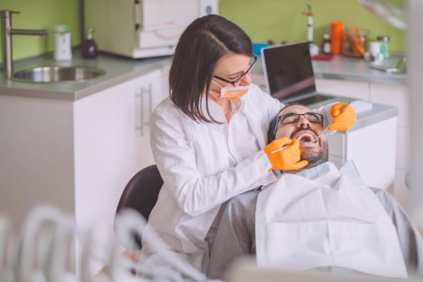 Best Weekend Emergency Dentist in Guttenberg, IA